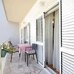Apartment 16 Makarska