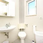 Apartment 16