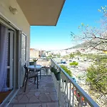 16 Apartment