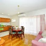 16 Apartment
