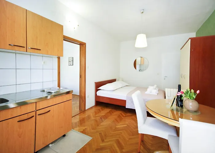 16 Apartment Makarska