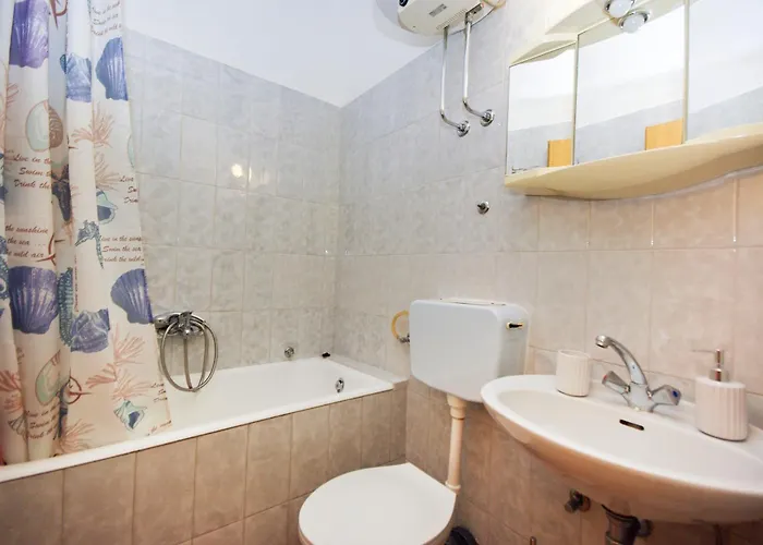 Apartment 16 Makarska