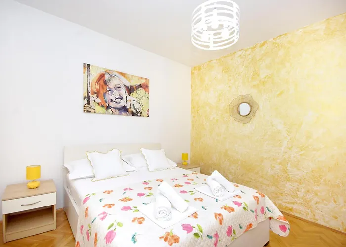 Apartment 16 Makarska