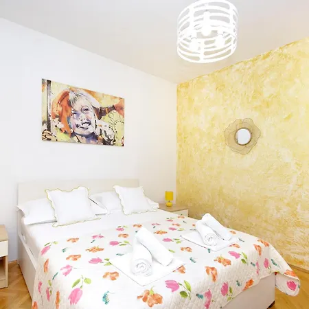 Apartment 16 Makarska